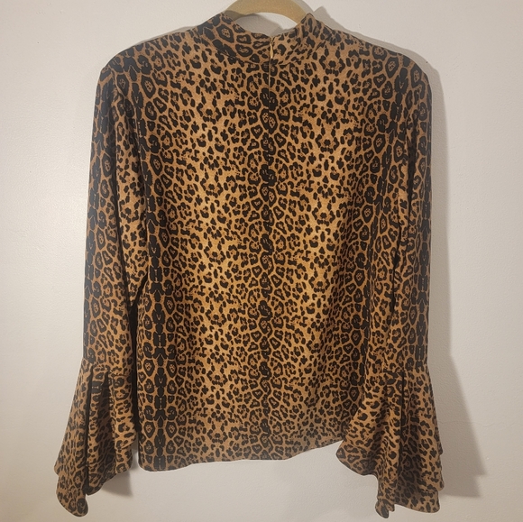 Animal print top - Picture 9 of 9